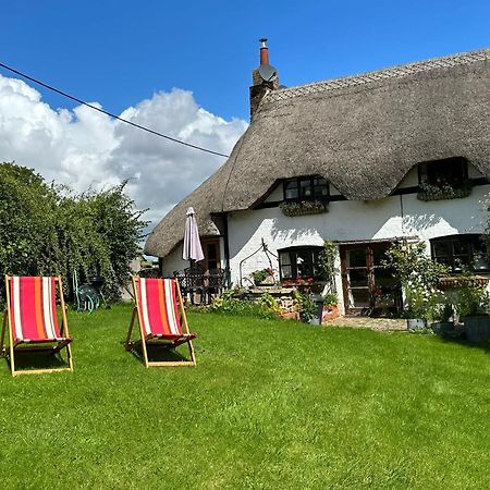 Thatchcombe B&B Wantage Bagian luar foto