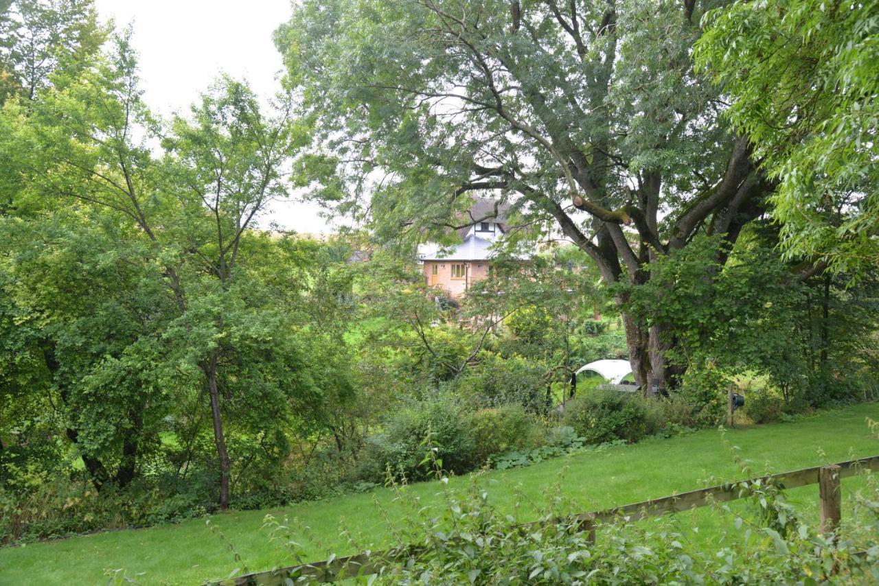 Thatchcombe B&B Wantage Bagian luar foto